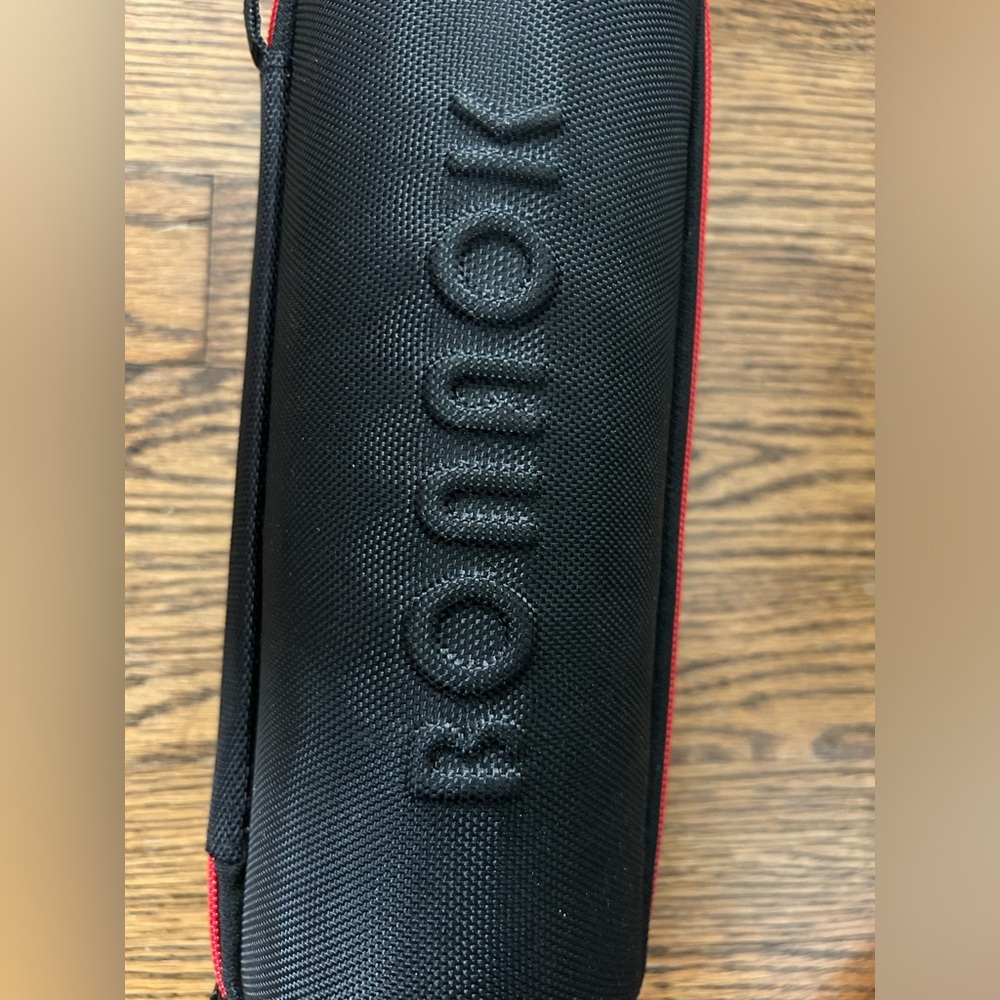 Bonaok Microphone, Black and Red Case